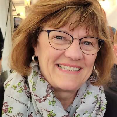 Joan Zondervan