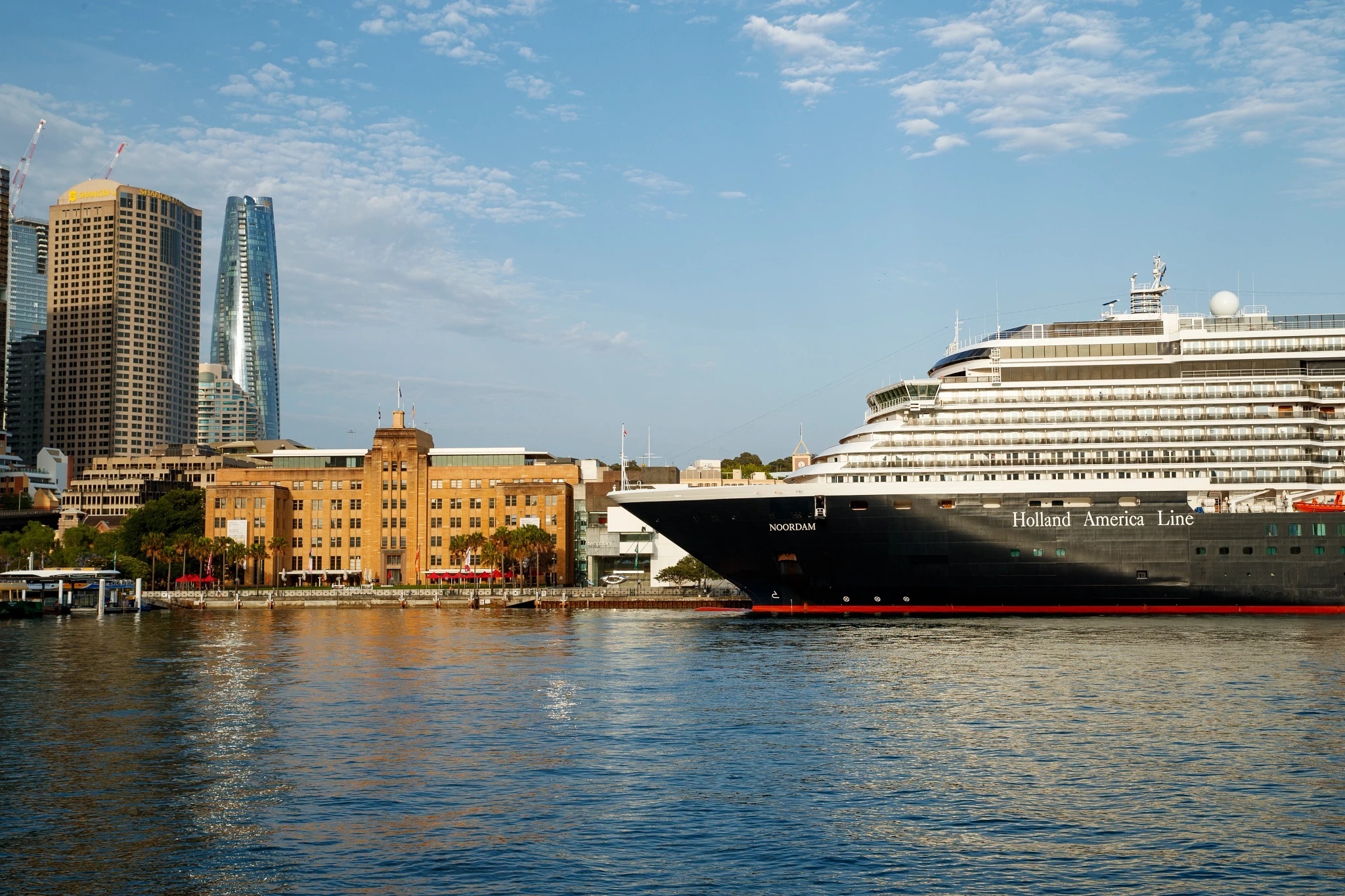 Holland America Line’s Australia, New Zealand and South Pacific Season