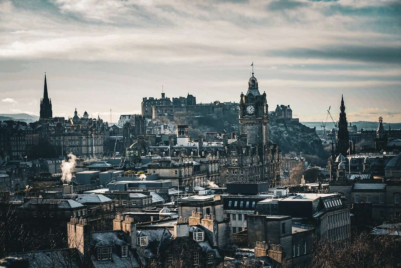 Discover Edinburgh: A Blend of History, Culture, and Modernity