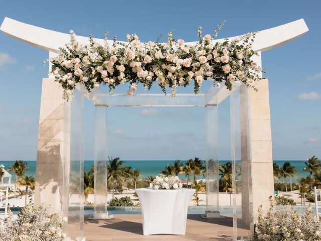Complimentary Weddings & More at Majestic Resorts