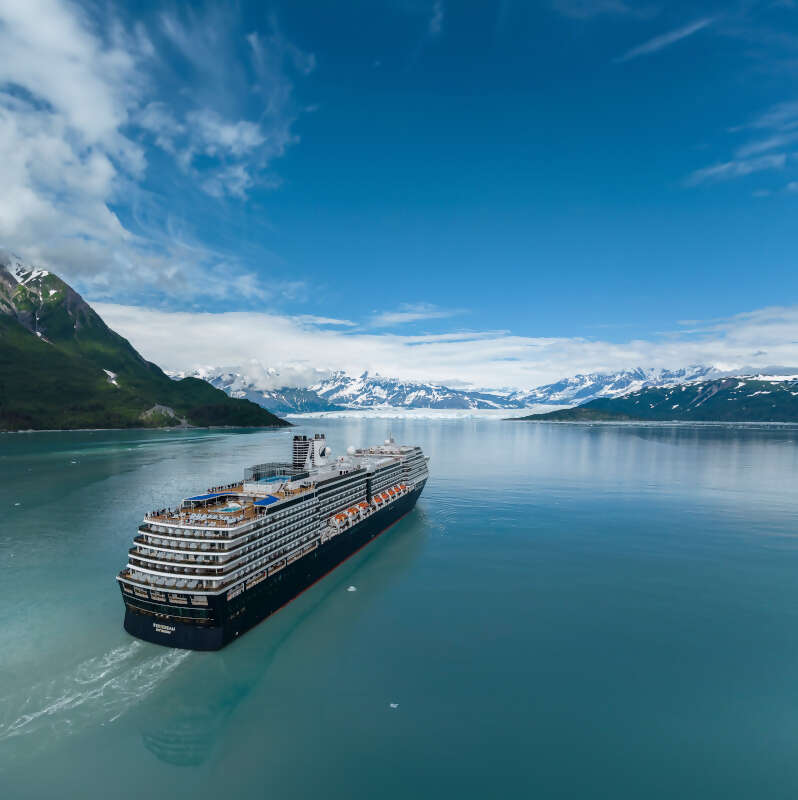 Discover the Untamed Beauty of Alaska: An On Stage Alaska™ Experience