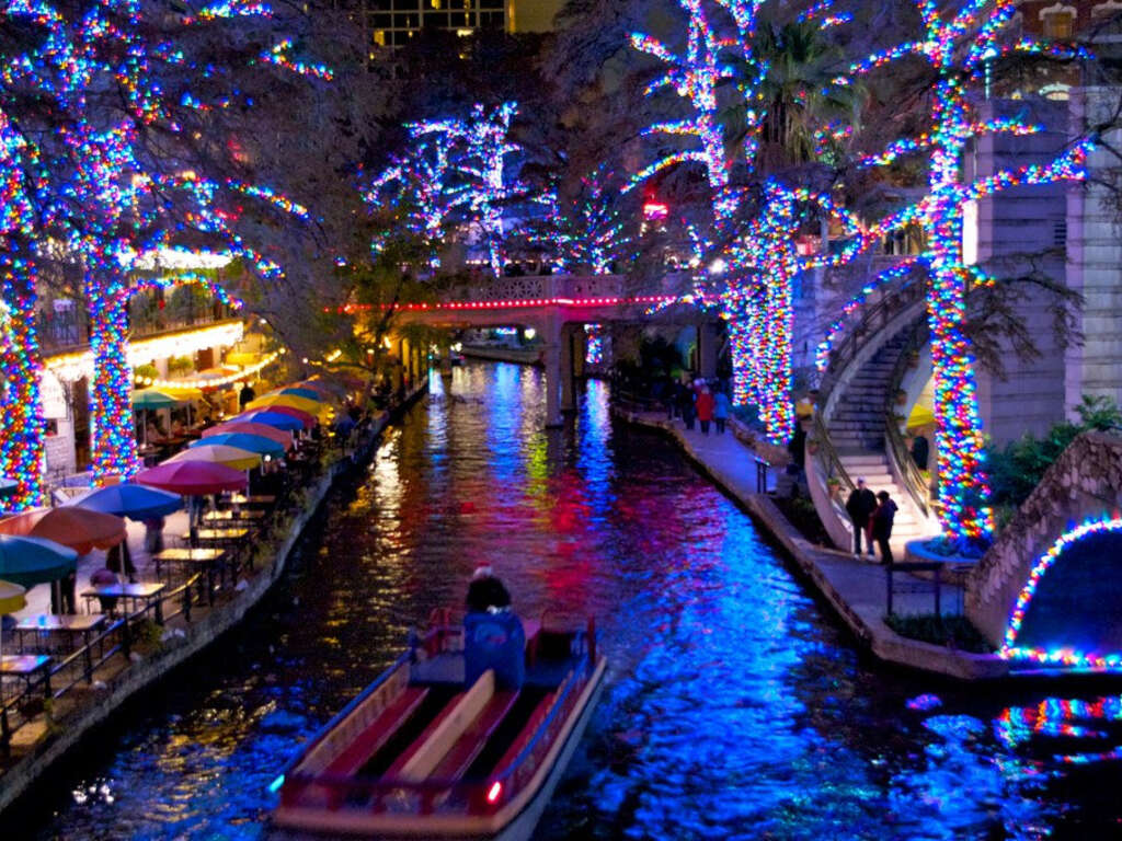 Spotlight on San Antonio Holiday Spotlight on San Antonio Holiday