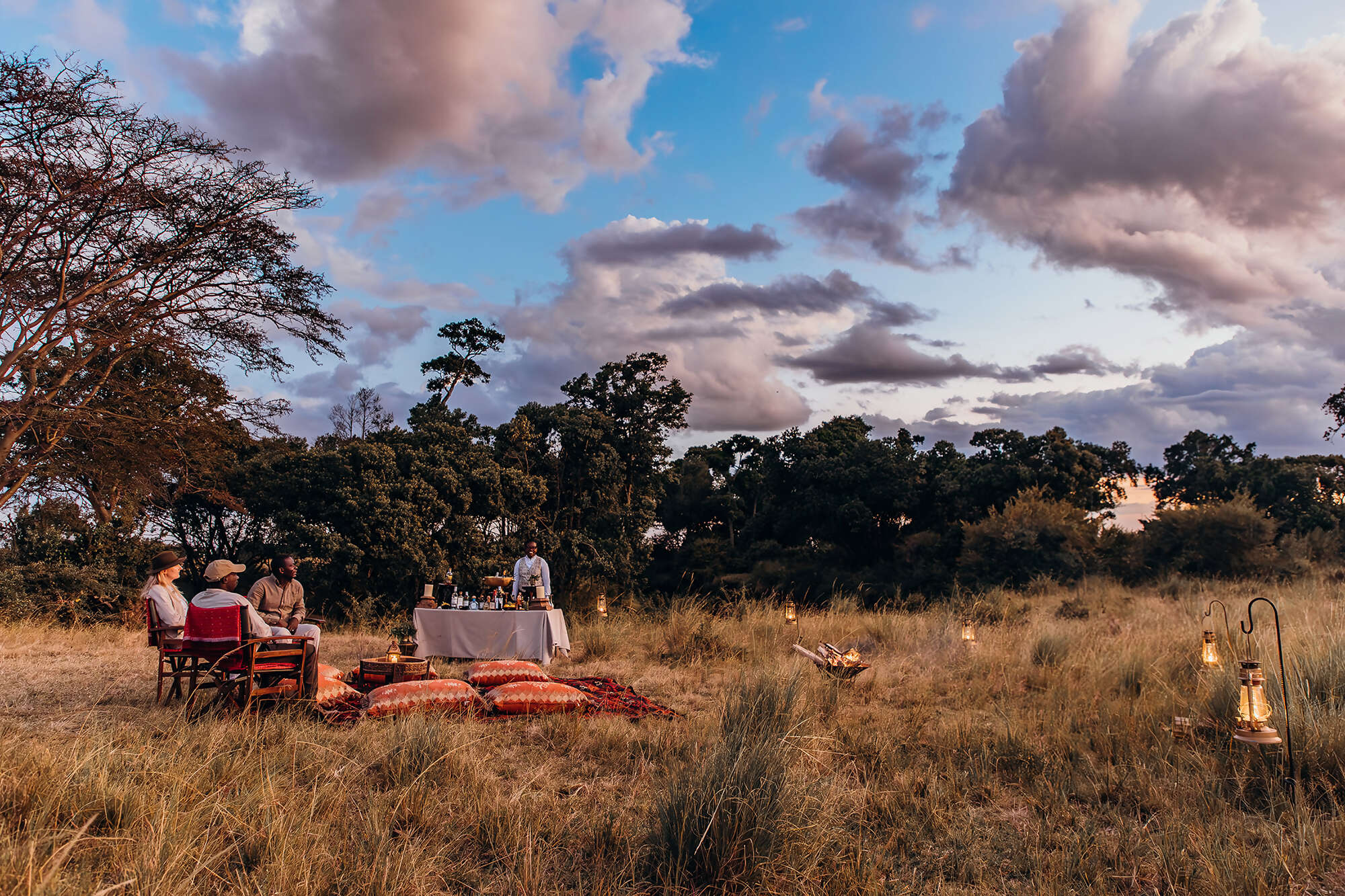 13Great-Plains-Mara-Plains-Camp-sundowner-dining.jpg