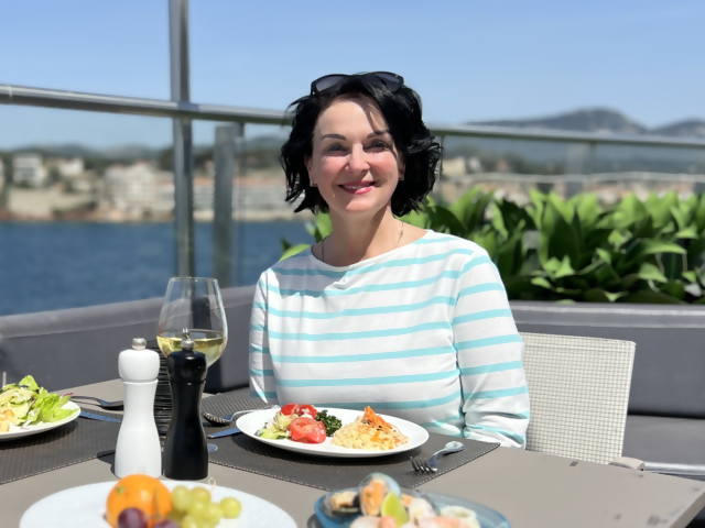 Exclusive Rates to Cruise with us in Bordeaux in July AND Double Gold Awards for World’s Greatest Cruises!
