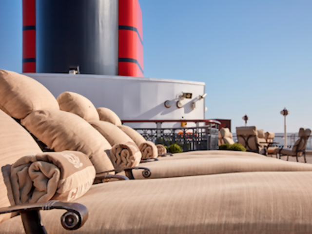 Cunard: Up to $150 per Stateroom Shipboard Credit and Canapes on Select Cruises