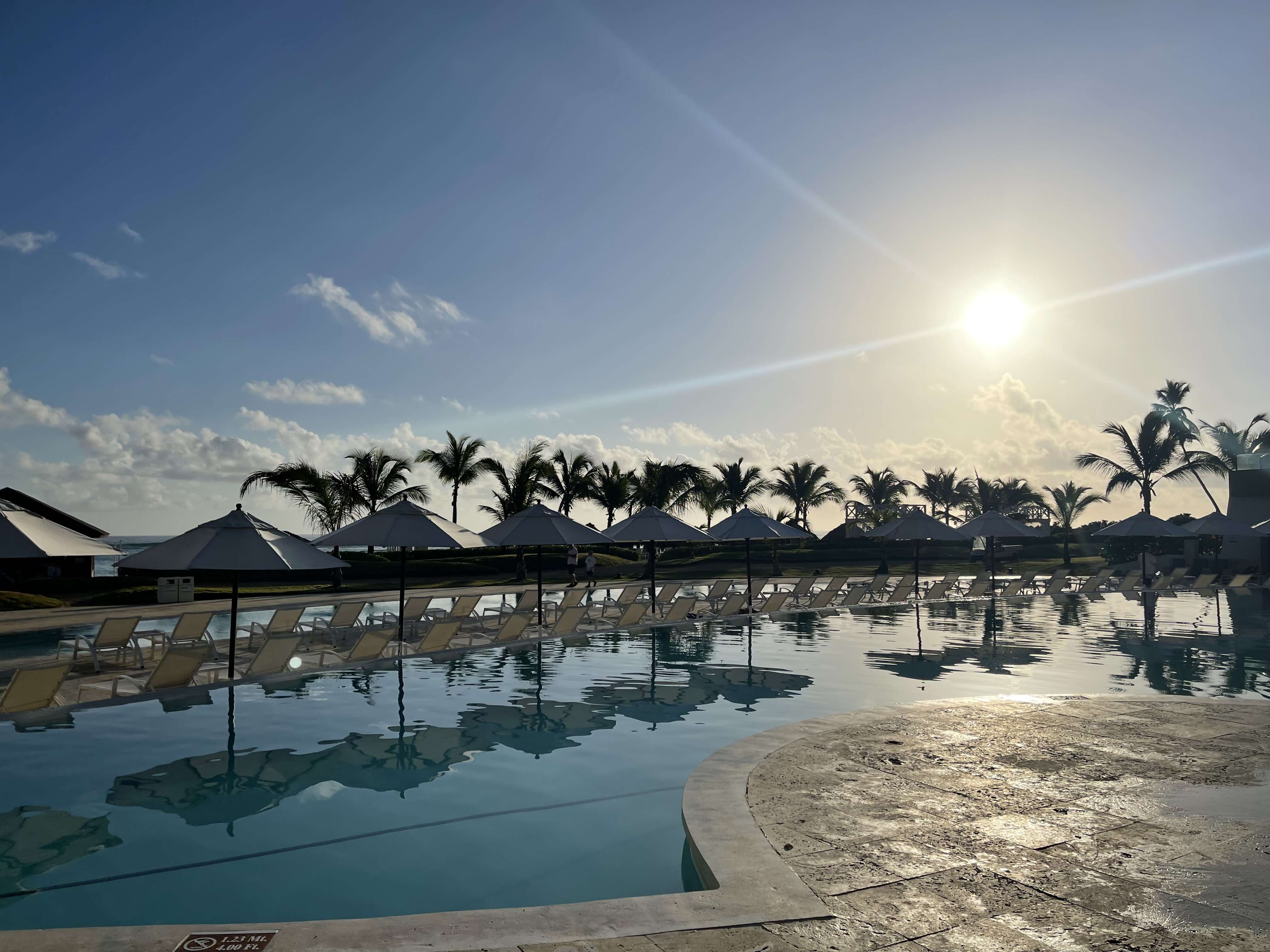 Dreams Onyx vs. Dreams Macao ?