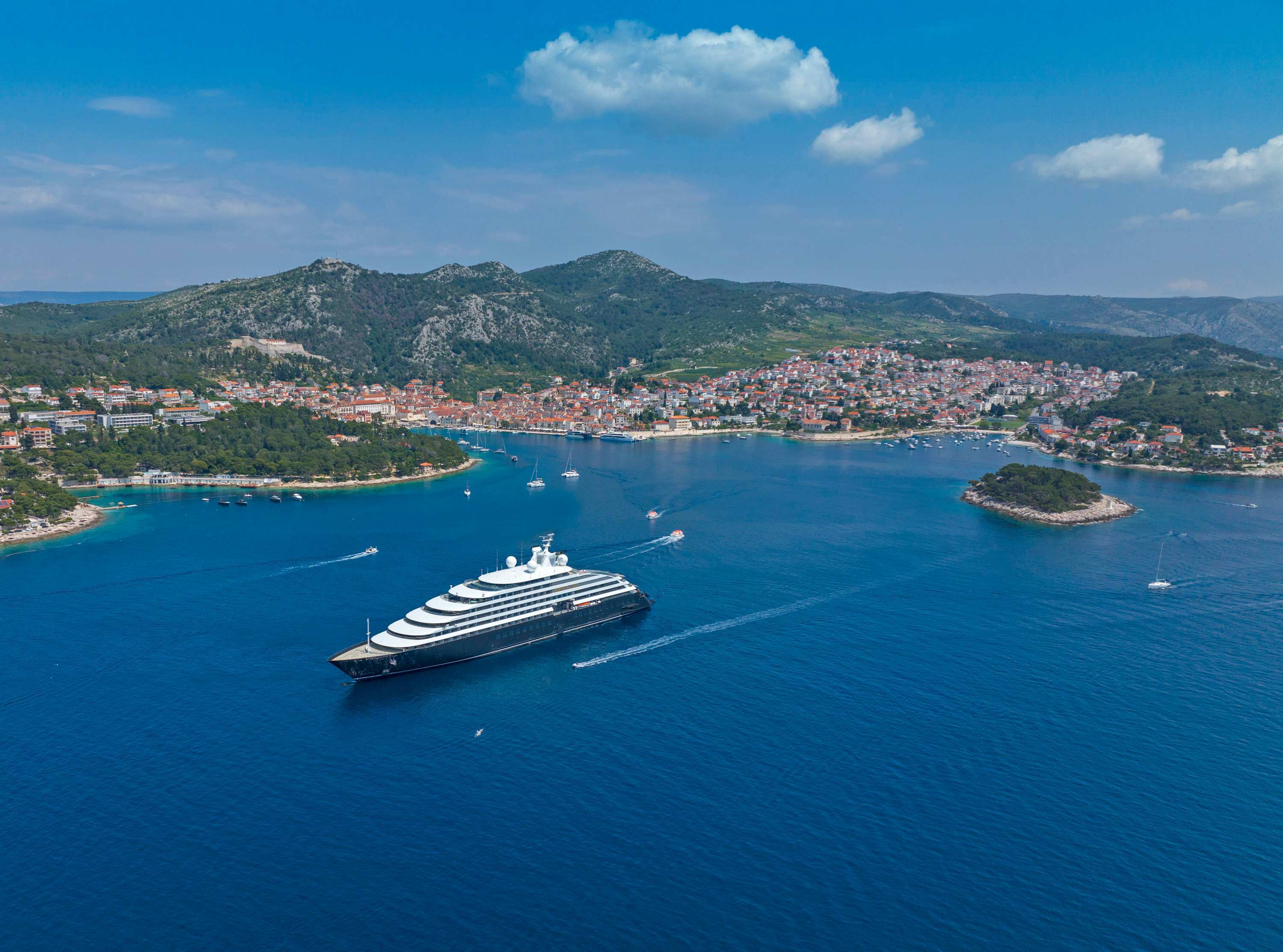 Five Unforgettable Experiences to Discover in Northern Europe on board Scenic Eclipse