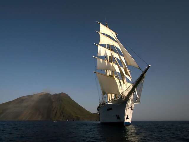 Star Clippers Greek Isles Offer: $500 Air Credits + A 1GB WiFi Package