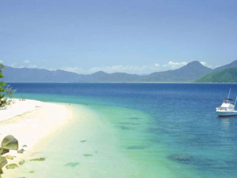 Enjoy a Relaxing Island Day on a Fitzroy Island Day Trip