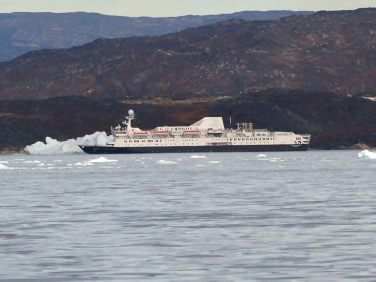 IMG_4557-ILLUSISATOCEANENDEAVOURPS.jpg