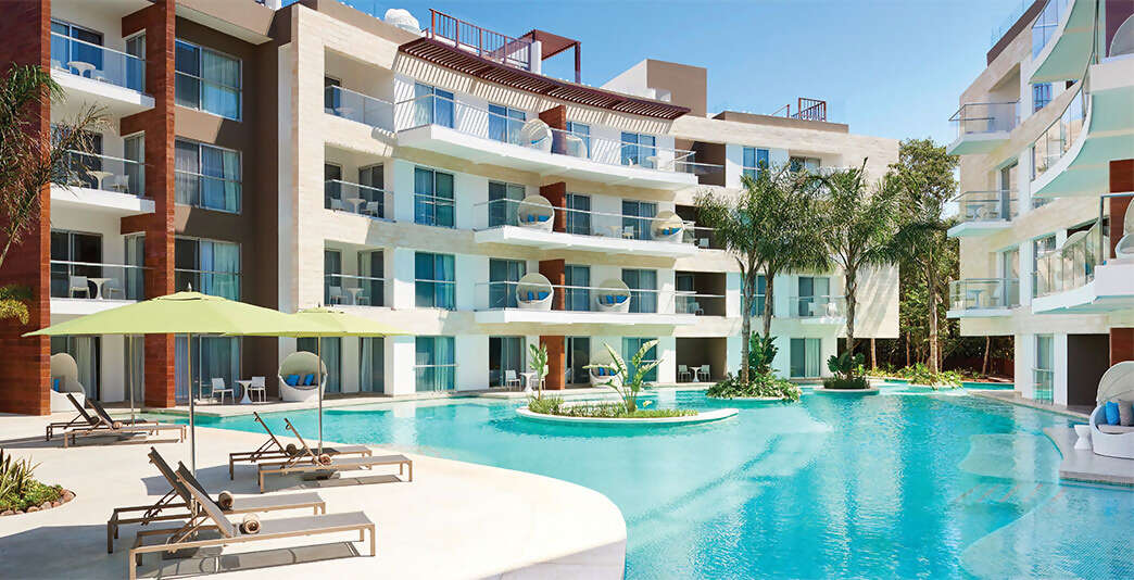 Azul Fives Hotel