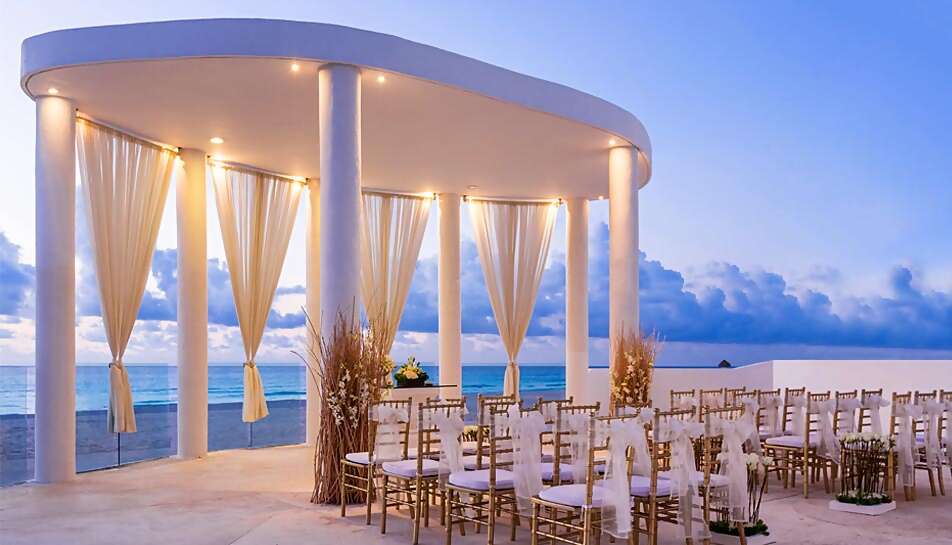 Le Blanc Spa Resort