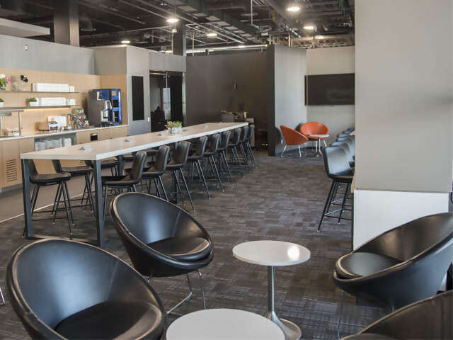 Air Canada Introduces Maple Leaf Lounge Express