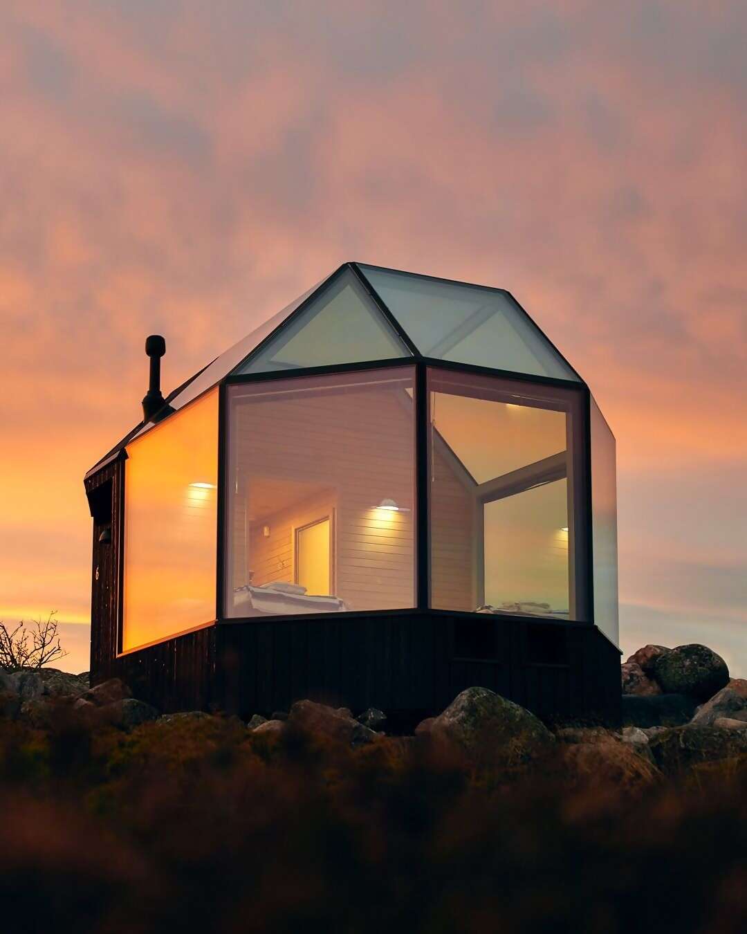 Our #6 home for the holidays puts nothing but heated glass between you and the awe-inspiring seascape of the Kvarken Archipelago