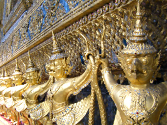 Exploring Vietnam & Cambodia with Chiang Mai & Bangkok