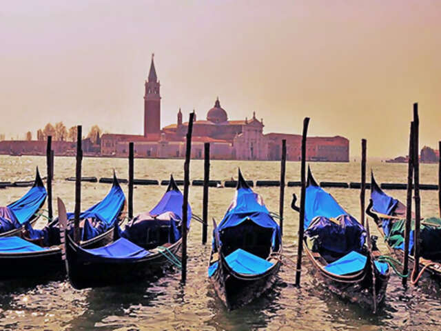 Spotlight on Venice in Winter