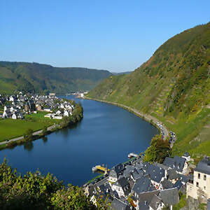 Jewels of Central Europe with 2 Nights London & 2 Nights Paris – Eastbound