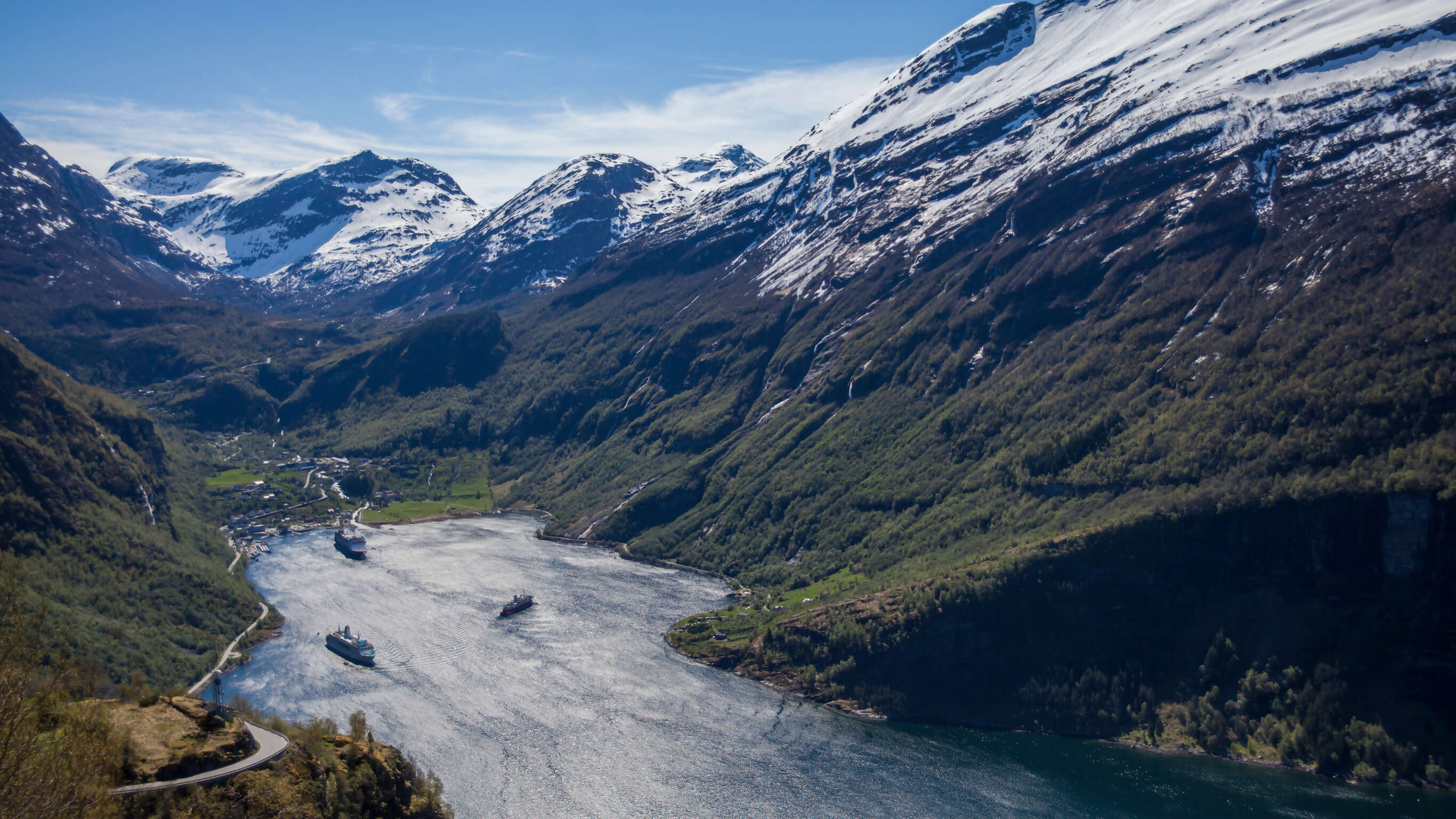 Cruise the Norwegian Fjords in Depth – Tromsø to Bergen