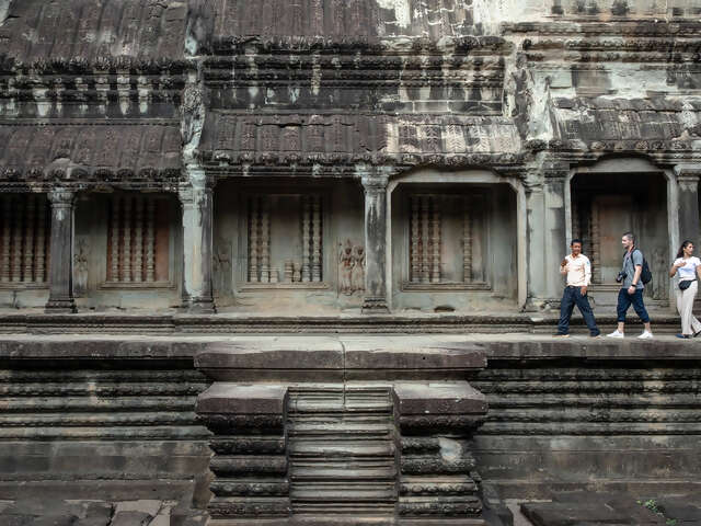 Indochina Discovery: Seasides and Street Food