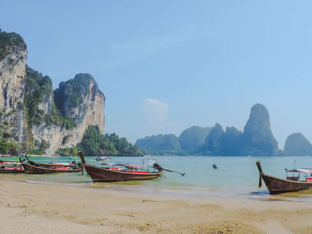 Thailand: Night Markets & Blue Waters