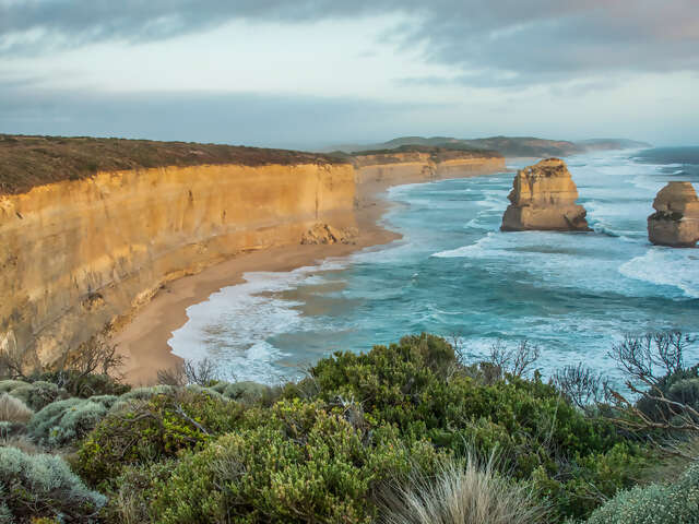 Melbourne, Outback & Uluru Adventure