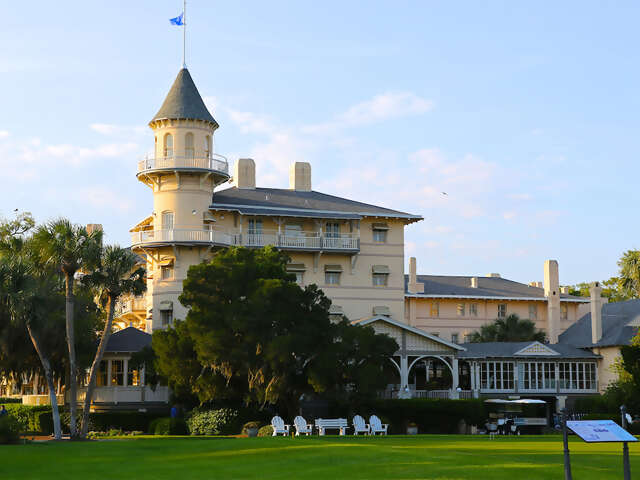Southern Charm Holiday