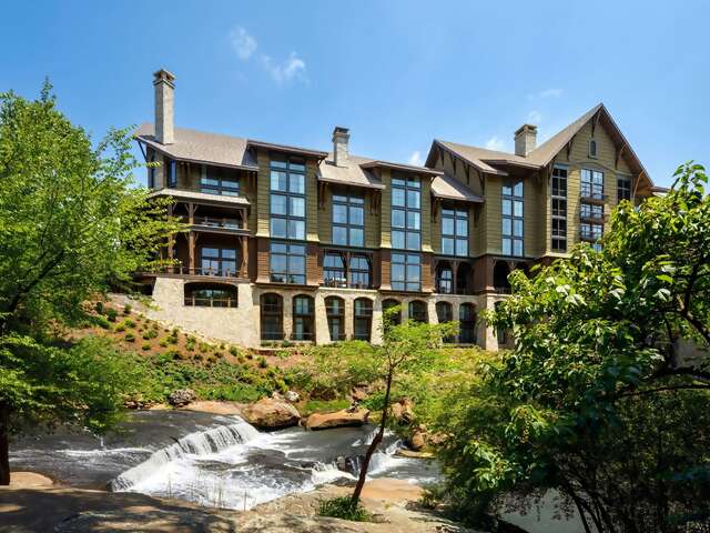 Grand Bohemian Lodge Greenville, Autograph Collection