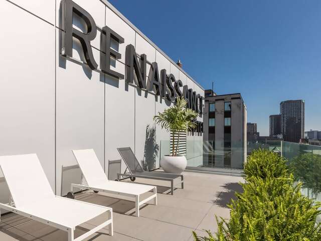 Renaissance Montreal Downtown Hotel