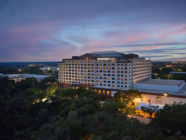 Renaissance Austin Hotel