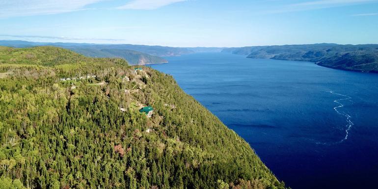 Northern Quebec: Summer Lodge Escape