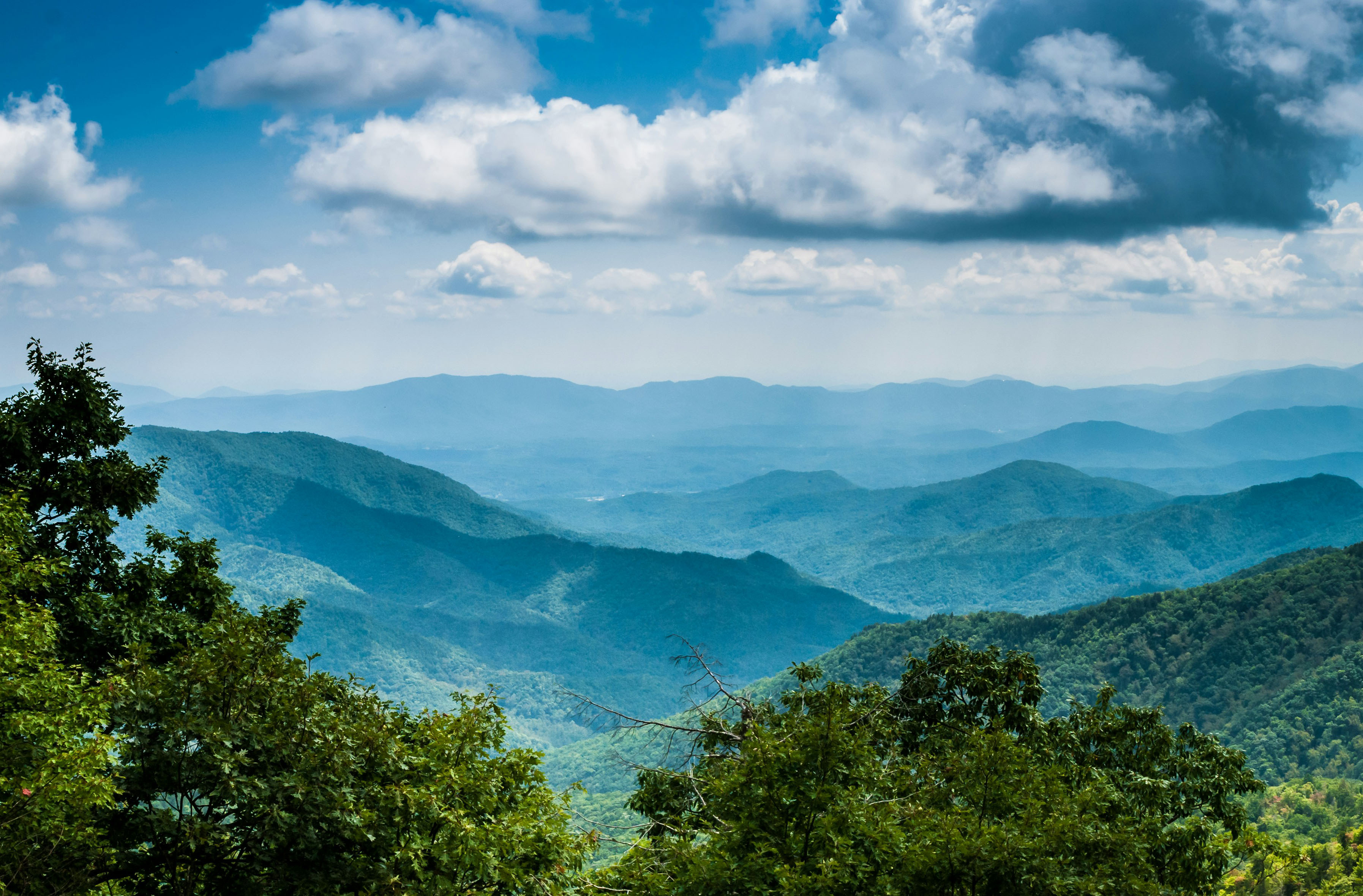 Bluegrass Country & the Smoky Mountains featuring Louisville, Lexington, Gatlinburg & Asheville