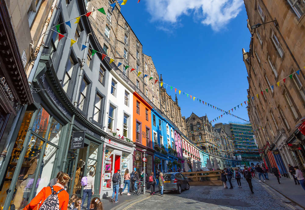 Exploring Britain & Ireland featuring the Royal Edinburgh Military Tattoo