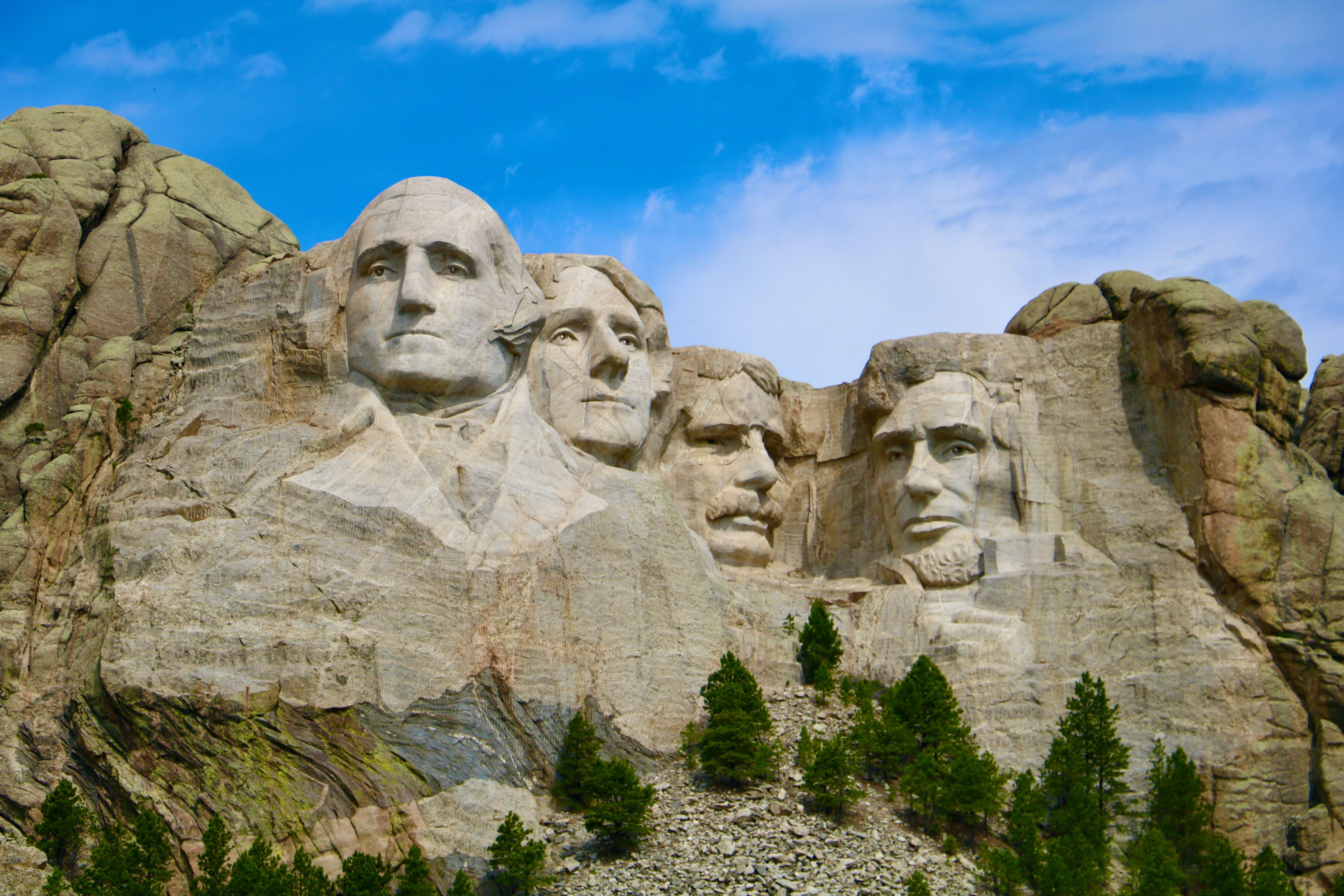 Spotlight on South Dakota featuring Mount Rushmore & The Badlands